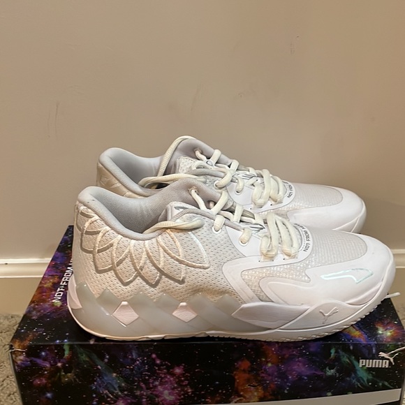 Puma Mb01 Low Lamelo Ball shoes - Picture 2 of 6